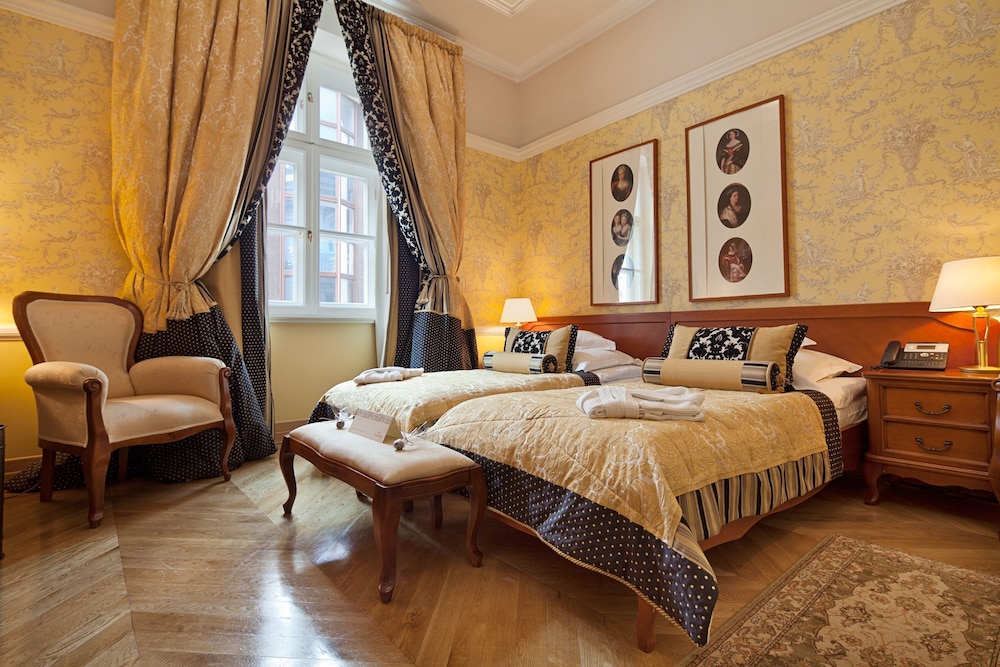 The Bonerowski Palace Boutique Hotel — Hotel rooms in Krakow, Lesser Poland