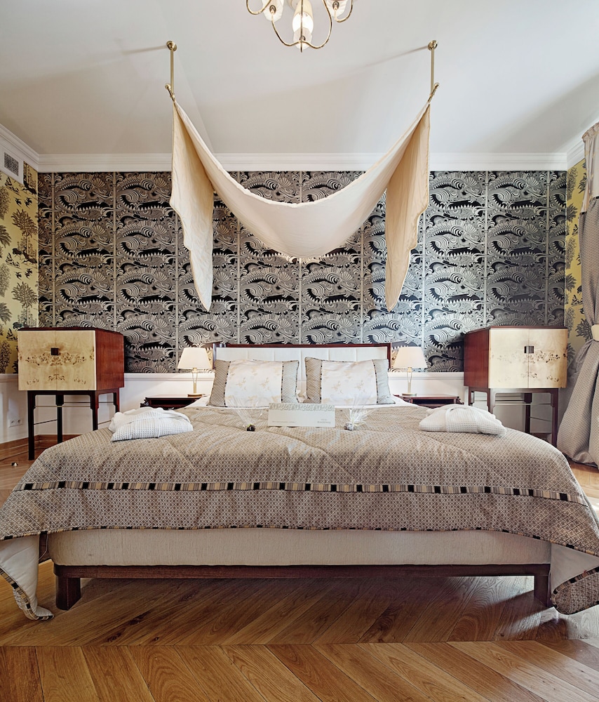 The Bonerowski Palace Boutique Hotel — Hotel rooms in Krakow, Lesser Poland