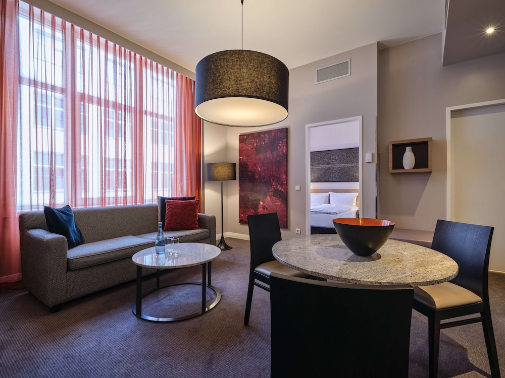 Adina Apartment Hotel Berlin CheckPoint Charlie — Hotel rooms in Berlin, Berlin