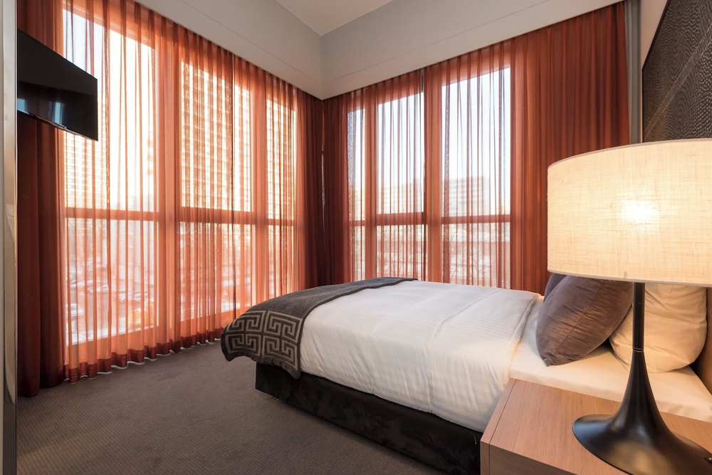 Adina Apartment Hotel Berlin CheckPoint Charlie — Hotel rooms in Berlin, Berlin
