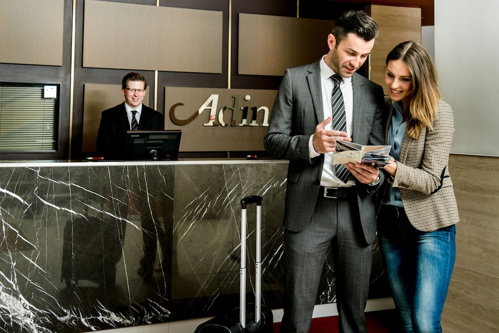 Adina Apartment Hotel Berlin CheckPoint Charlie — Hotel building in Berlin, Berlin