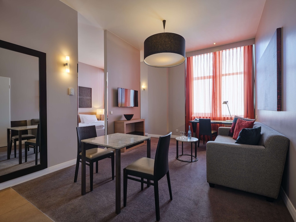 Adina Apartment Hotel Berlin CheckPoint Charlie — Hotel rooms in Berlin, Berlin