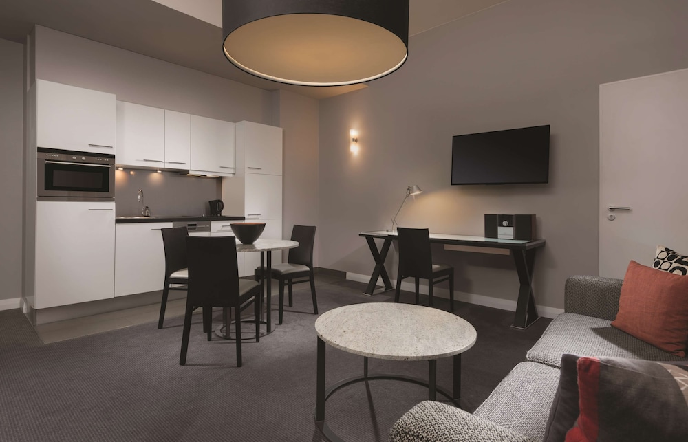 Adina Apartment Hotel Berlin CheckPoint Charlie — Hotel rooms in Berlin, Berlin