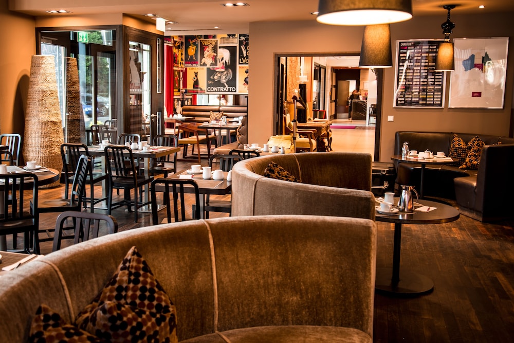Adina Apartment Hotel Berlin CheckPoint Charlie — Restaurant & bars in Berlin, Berlin