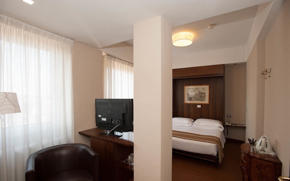 Best Western Hotel Piccadilly — Hotel rooms in Rome, Lazio