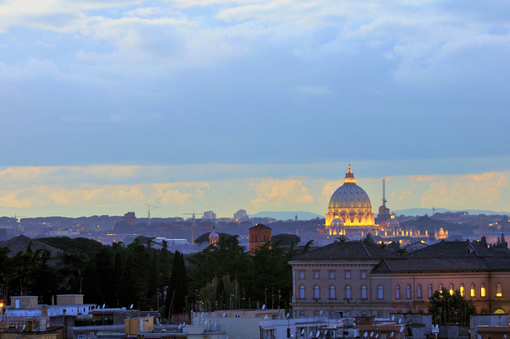 Best Western Hotel Piccadilly — Attractions in the area in Rome, Lazio