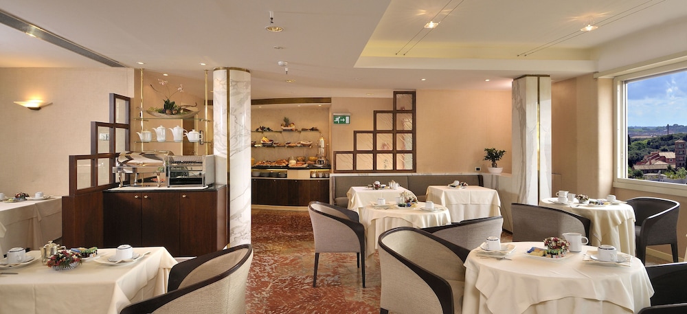 Best Western Hotel Piccadilly — Restaurant & bars in Rome, Lazio