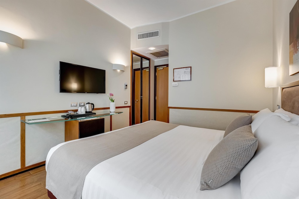 Best Western Hotel Piccadilly — Hotel rooms in Rome, Lazio