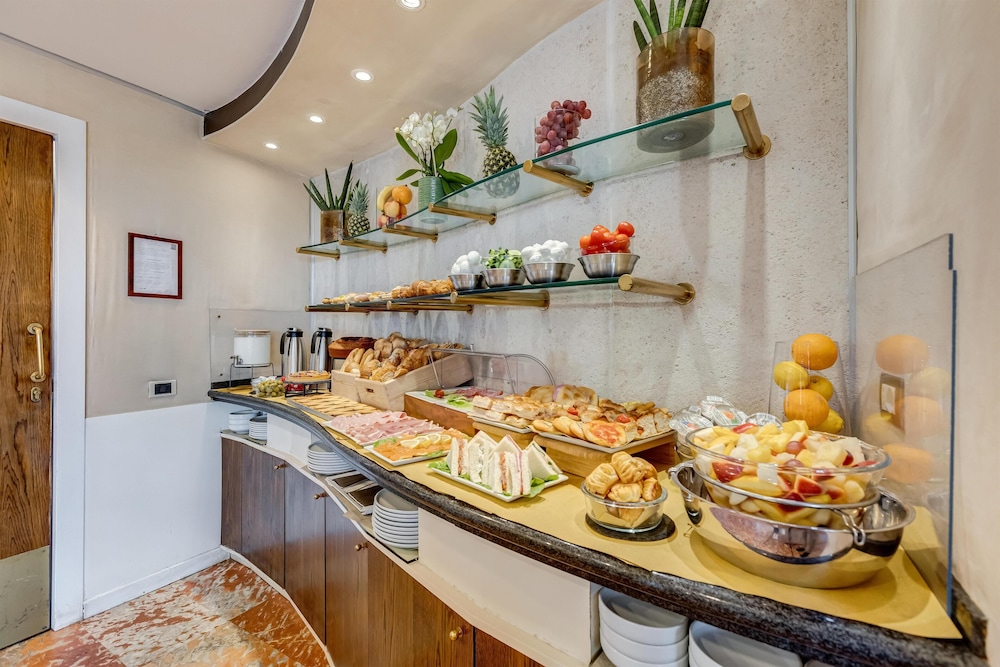 Best Western Hotel Piccadilly — Restaurant & bars in Rome, Lazio