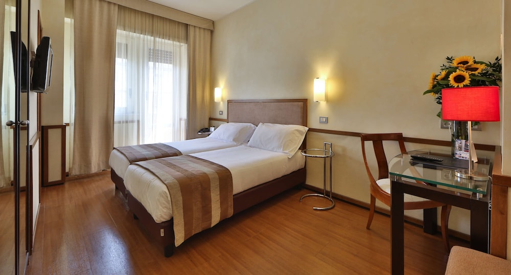 Best Western Hotel Piccadilly — Hotel rooms in Rome, Lazio