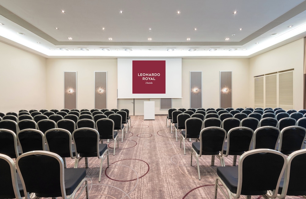 Leonardo Royal Hotel Berlin Alexanderplatz — Hotel building in Berlin, Berlin