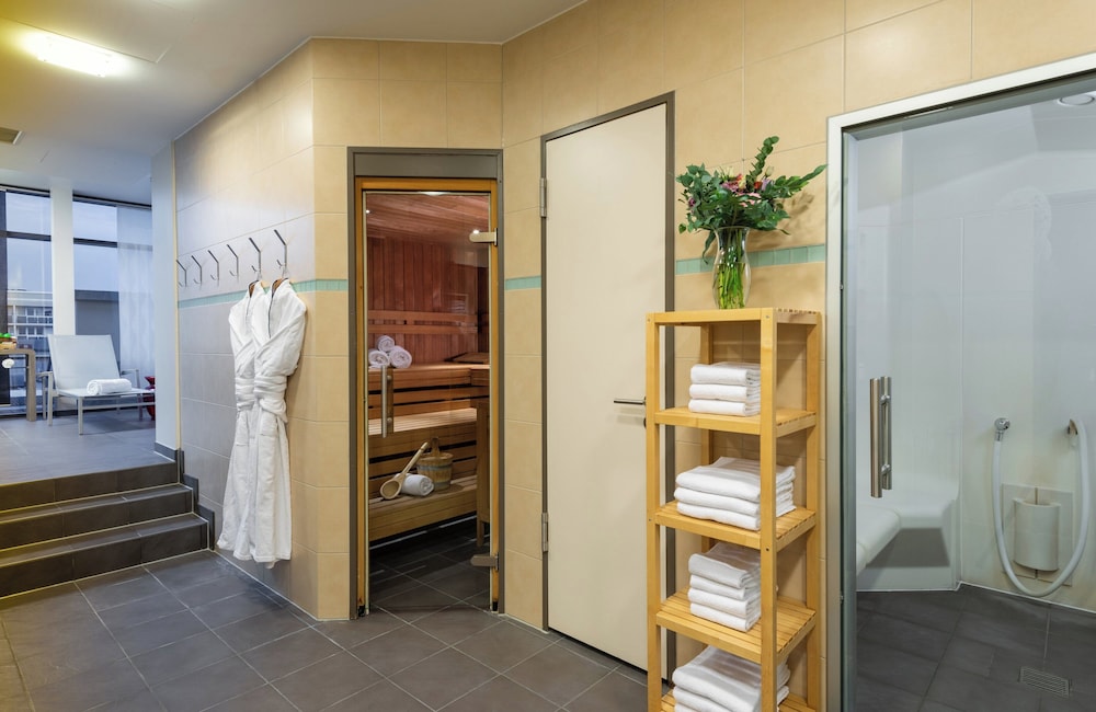 Leonardo Royal Hotel Berlin Alexanderplatz — Spa in Berlin, Berlin