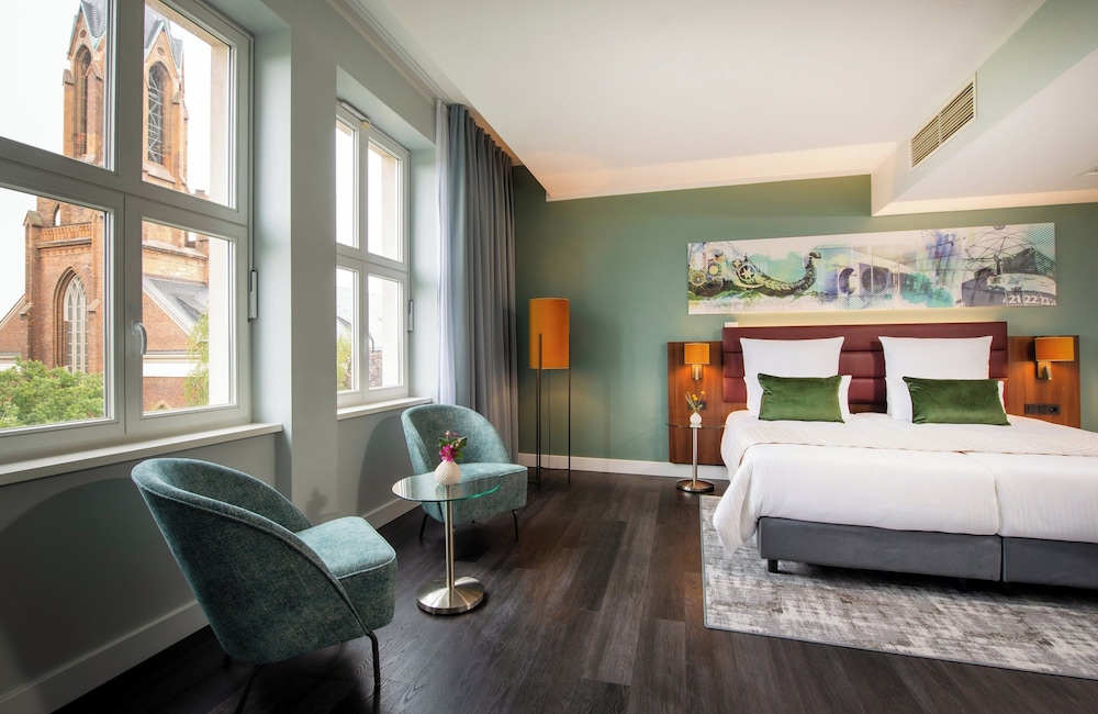 Leonardo Royal Hotel Berlin Alexanderplatz — Hotel rooms in Berlin, Berlin
