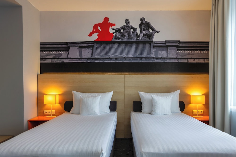 MDM Hotel Warsaw — Hotel rooms in Warsaw, Masovian