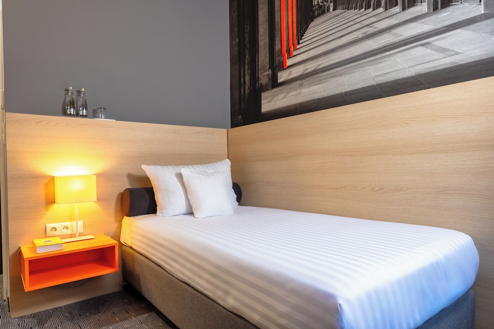 MDM Hotel Warsaw — Hotel rooms in Warsaw, Masovian