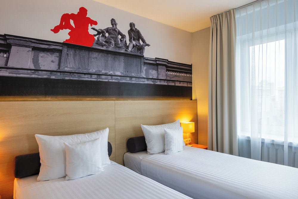 MDM Hotel Warsaw — Hotel rooms in Warsaw, Masovian