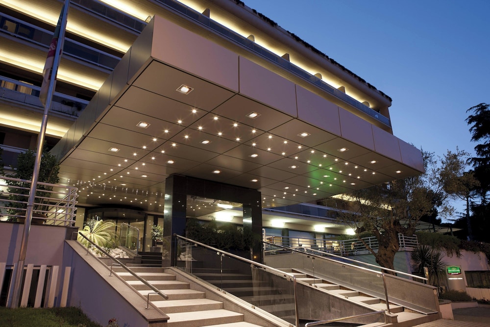Courtyard by Marriott Rome Central Park