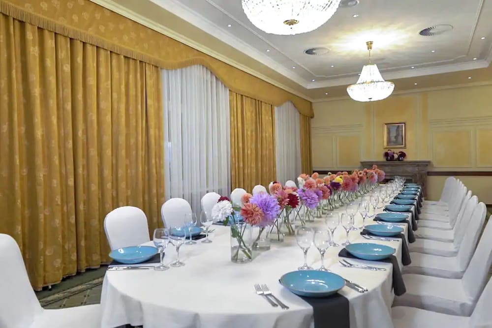 Polonia Palace Hotel — Restaurant & bars in Warsaw, Masovian