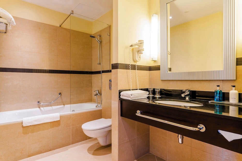 Polonia Palace Hotel — Hotel rooms in Warsaw, Masovian