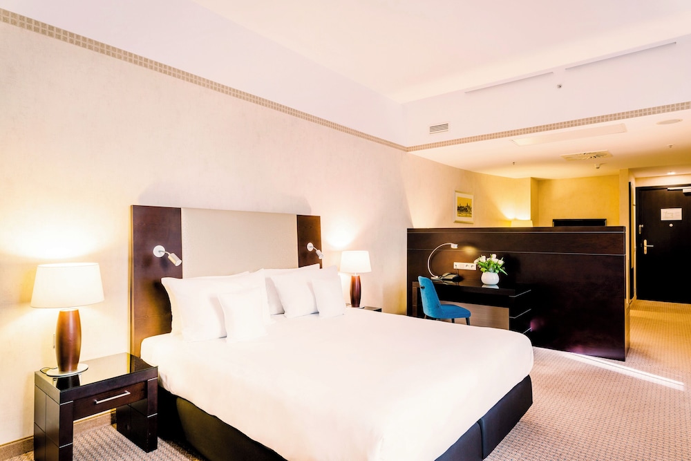 Polonia Palace Hotel — Hotel rooms in Warsaw, Masovian