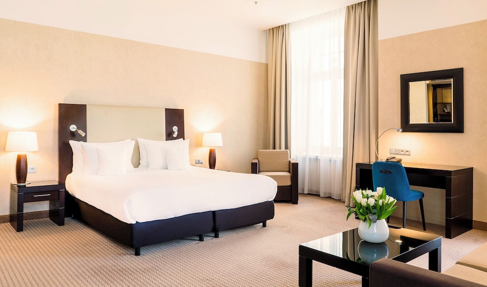 Polonia Palace Hotel — Hotel rooms in Warsaw, Masovian