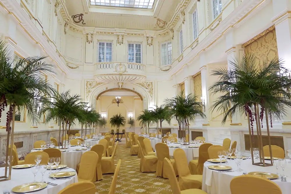 Polonia Palace Hotel — Restaurant & bars in Warsaw, Masovian