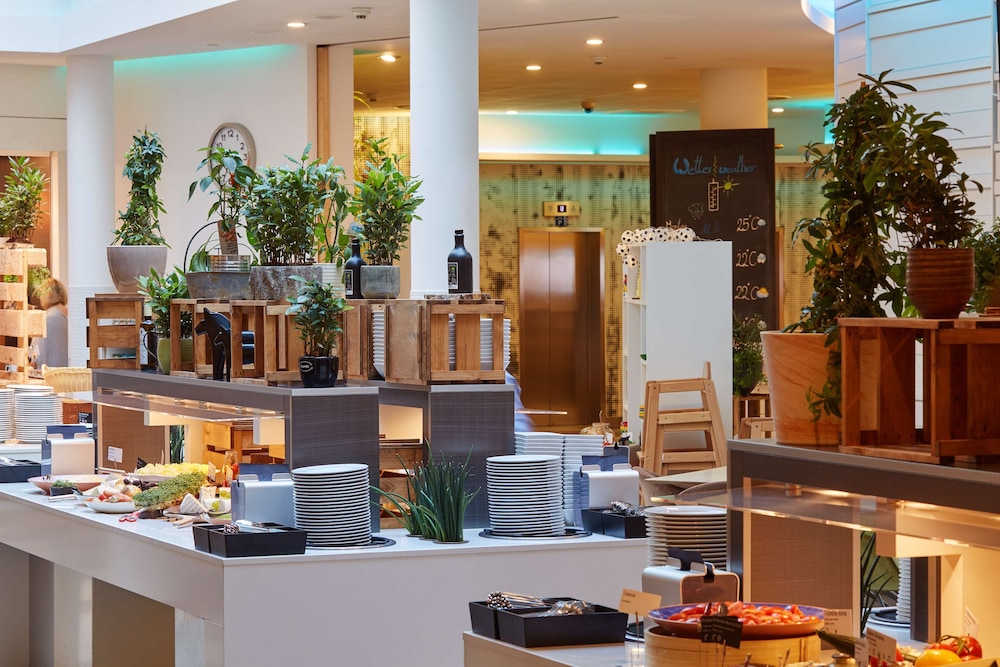Scandic Berlin Potsdamer Platz — Restaurant & bars in Berlin, Berlin