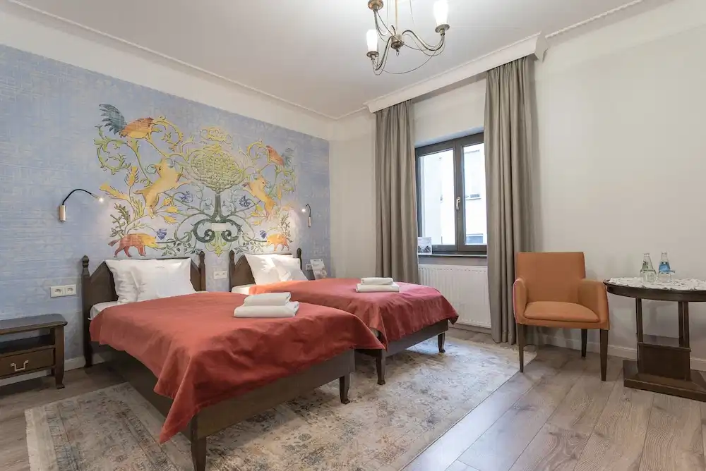 Hotel Ester — Hotel rooms in Krakow, Lesser Poland