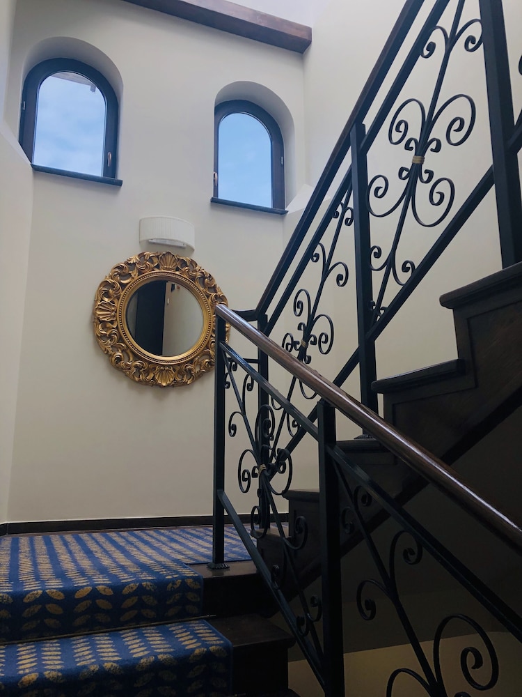 Hotel Ester — Hotel building in Krakow, Lesser Poland