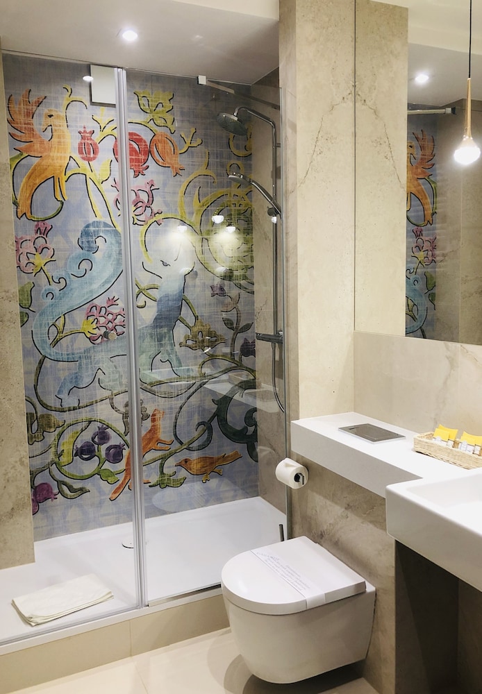 Hotel Ester — Hotel rooms in Krakow, Lesser Poland