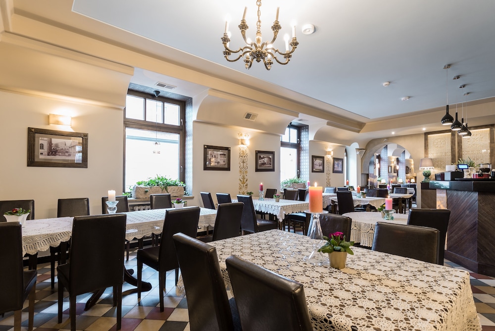 Hotel Ester — Restaurant & bars in Krakow, Lesser Poland
