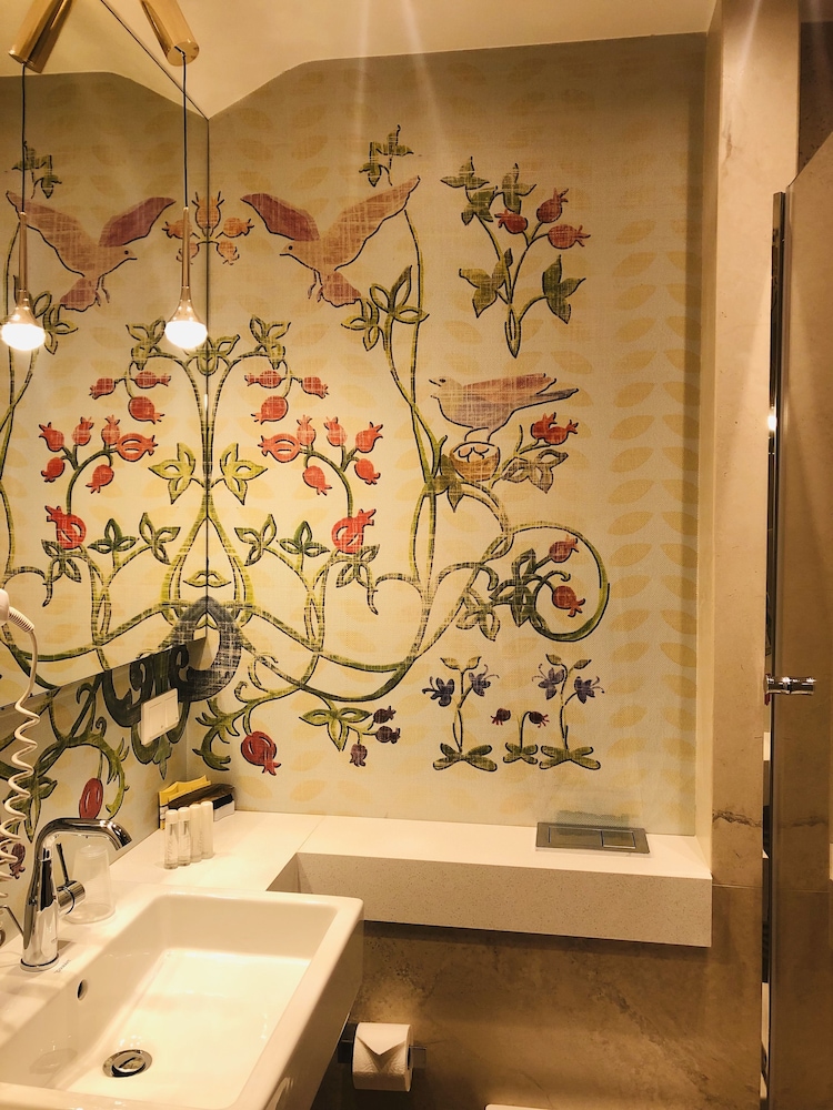 Hotel Ester — Hotel rooms in Krakow, Lesser Poland