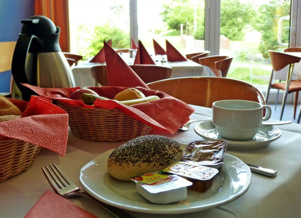 Hotel Berlin Lichtenberg — Restaurant & bars in Berlin, Berlin