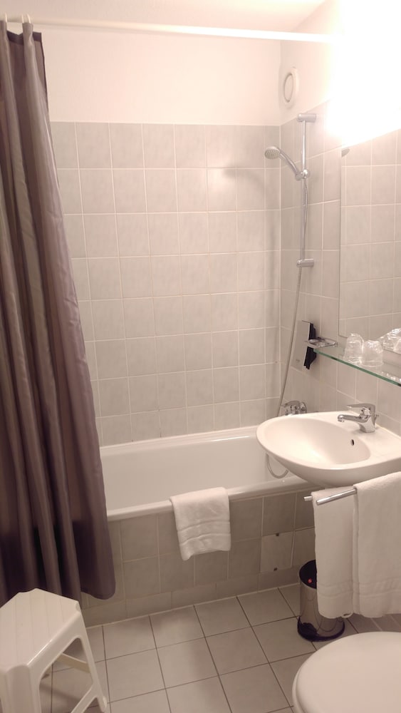 Hotel Berlin Lichtenberg — Hotel rooms in Berlin, Berlin