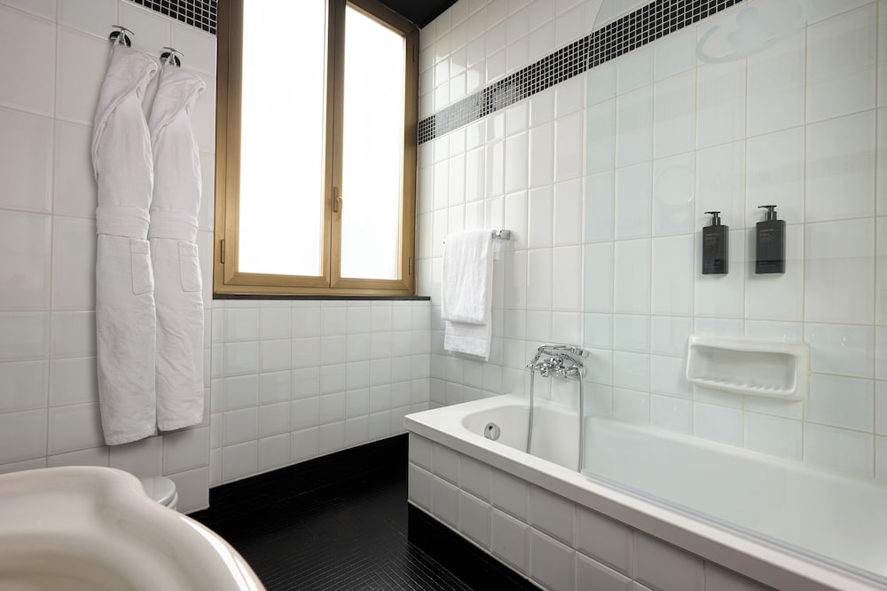Mascagni Hotel — Hotel rooms in Rome, Lazio