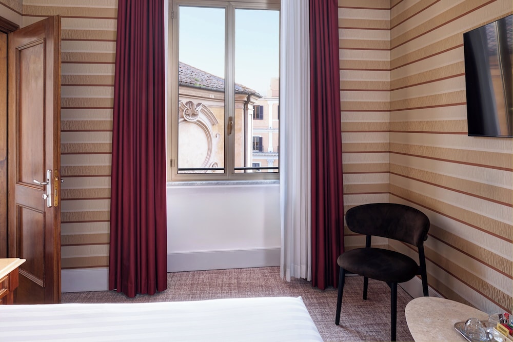 Mascagni Hotel — Hotel rooms in Rome, Lazio