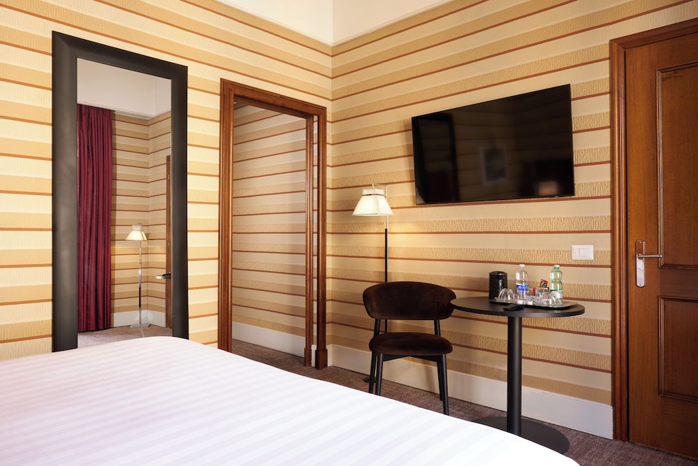 Mascagni Hotel — Hotel rooms in Rome, Lazio