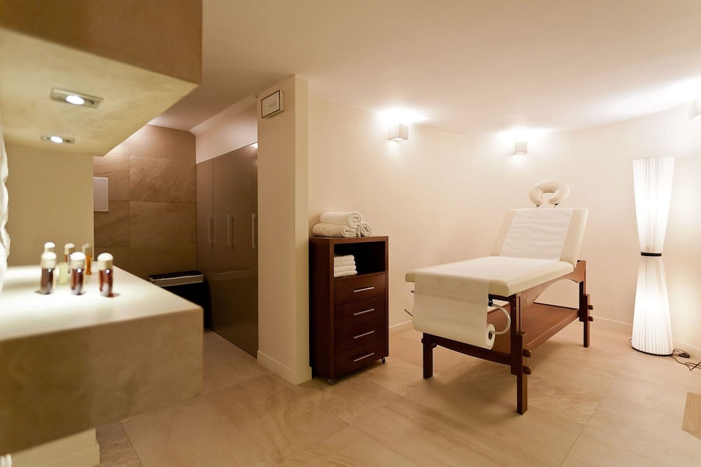Hotel Logos — Spa in Krakow, Lesser Poland