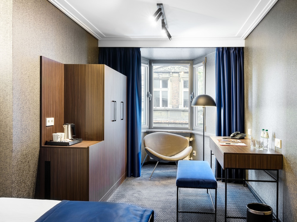 Hotel Logos — Hotel rooms in Krakow, Lesser Poland