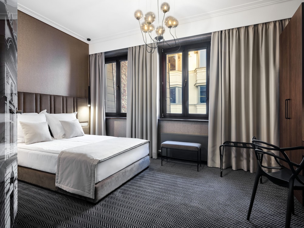 Hotel Logos — Hotel rooms in Krakow, Lesser Poland