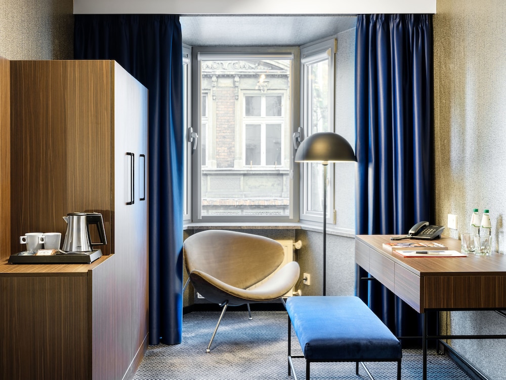 Hotel Logos — Hotel rooms in Krakow, Lesser Poland