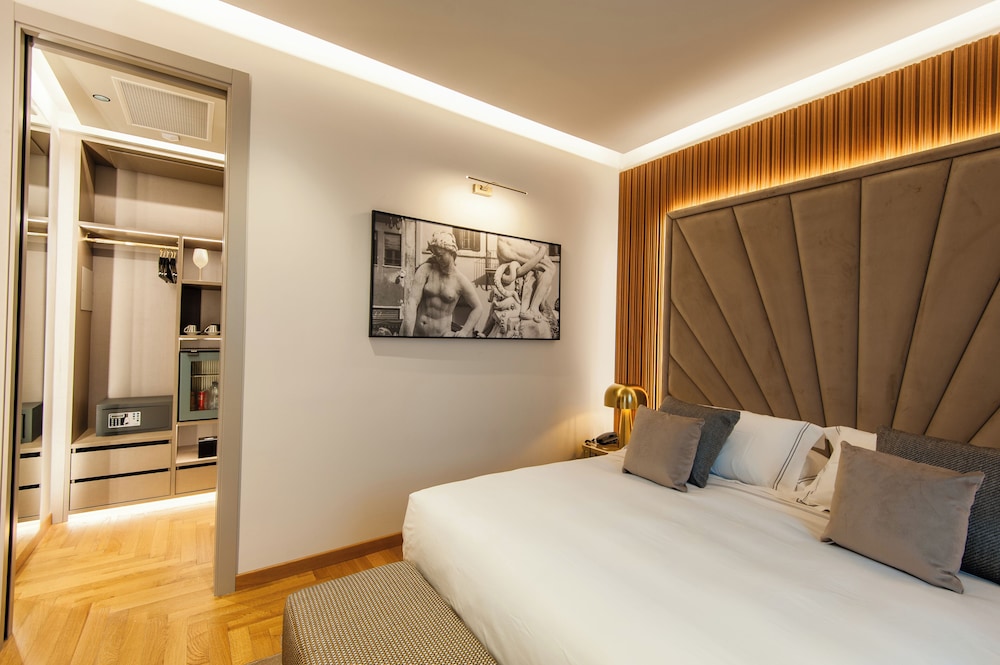 Hotel Delle Nazioni — Hotel rooms in Rome, Lazio