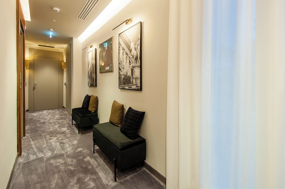 Hotel Delle Nazioni — Hotel building in Rome, Lazio