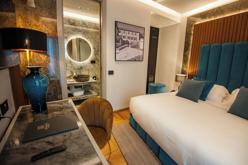 Hotel Delle Nazioni — Hotel rooms in Rome, Lazio