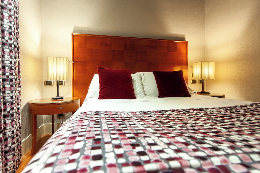 Hotel Delle Nazioni — Hotel rooms in Rome, Lazio
