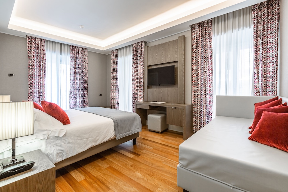 Hotel Delle Nazioni — Hotel rooms in Rome, Lazio