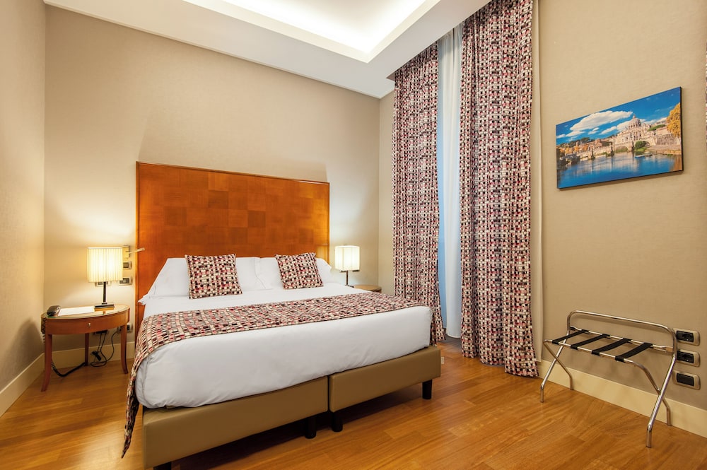 Hotel Delle Nazioni — Hotel rooms in Rome, Lazio