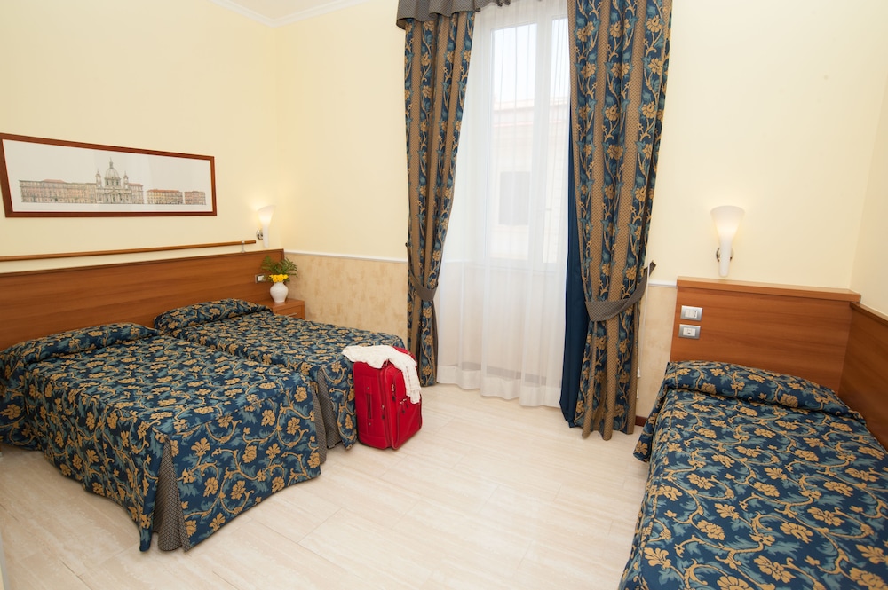 Hotel Windrose — Hotel rooms in Rome, Lazio