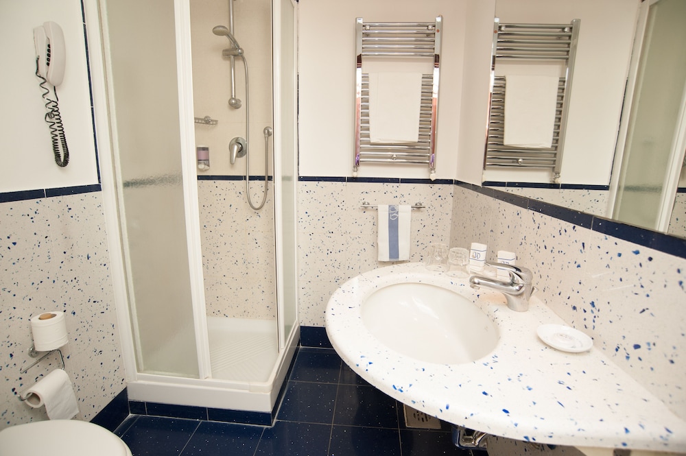 Hotel Windrose — Hotel rooms in Rome, Lazio
