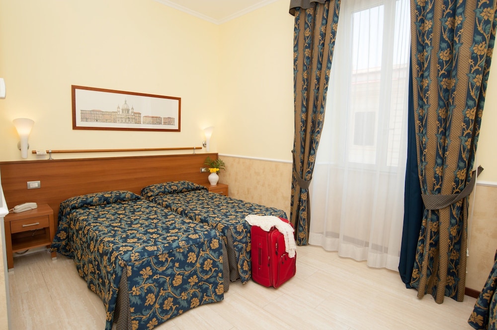 Hotel Windrose — Hotel rooms in Rome, Lazio